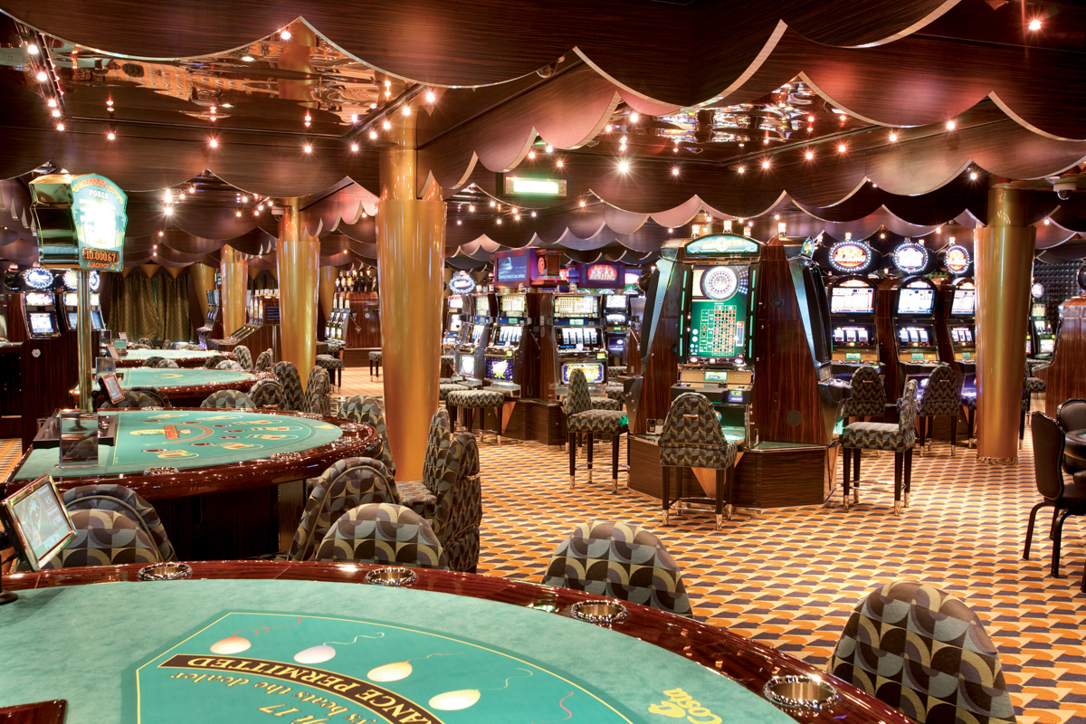 MyCruise Carnival Luminosa Offentlige-arealer Casino-butikker1